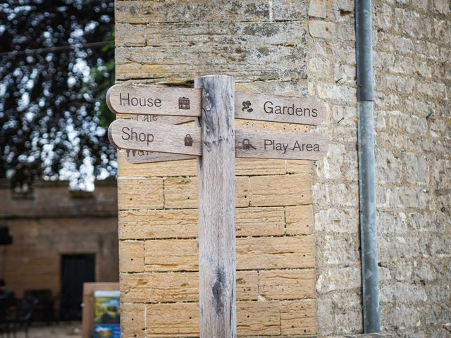 Liam and Gemma&apos;s Wedding in Newstead Abbey, Nottinghamshire 3