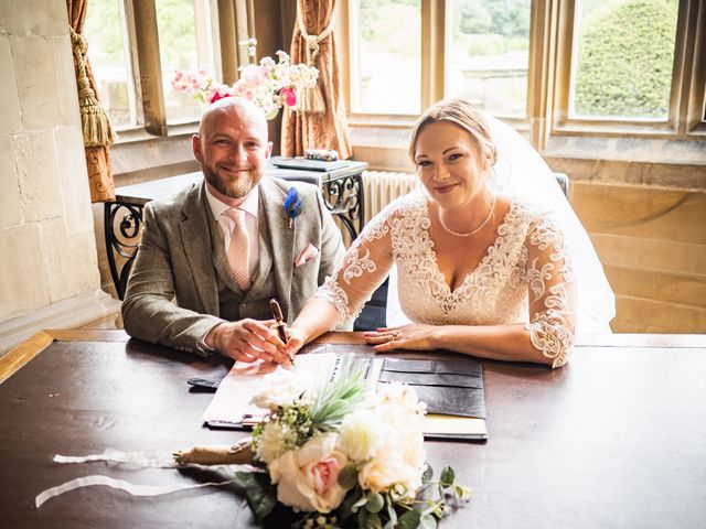 Liam and Gemma&apos;s Wedding in Newstead Abbey, Nottinghamshire 15