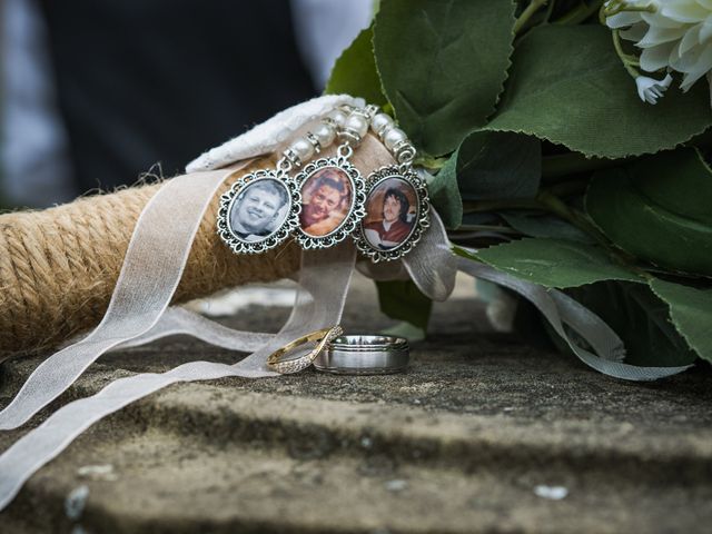 Liam and Gemma&apos;s Wedding in Newstead Abbey, Nottinghamshire 21