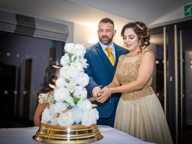 Lee and Alia&apos;s Wedding in Bolton upon Dearne, South Yorkshire 2