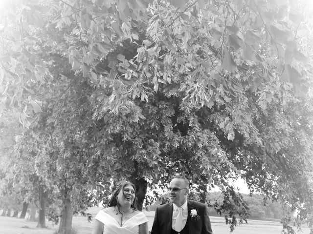Steve and Rachael's Wedding in Woolsthorpe By Belvoir, Lincolnshire 14