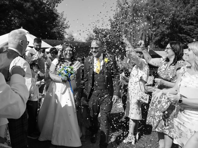 Steve and Rachael's Wedding in Woolsthorpe By Belvoir, Lincolnshire 15