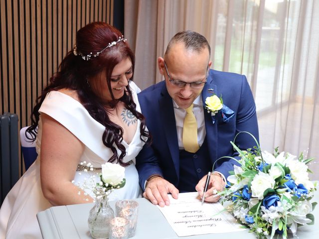 Steve and Rachael's Wedding in Woolsthorpe By Belvoir, Lincolnshire 21