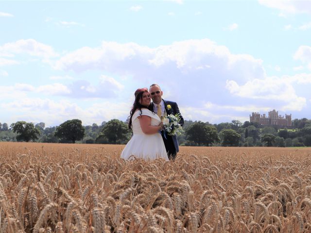 Steve and Rachael's Wedding in Woolsthorpe By Belvoir, Lincolnshire 23