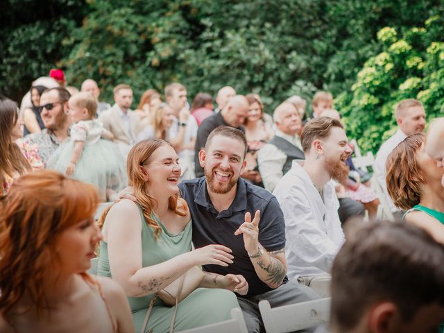 Martin Coveney and Ellen Jennings's Wedding in Northampton, Northamptonshire 11
