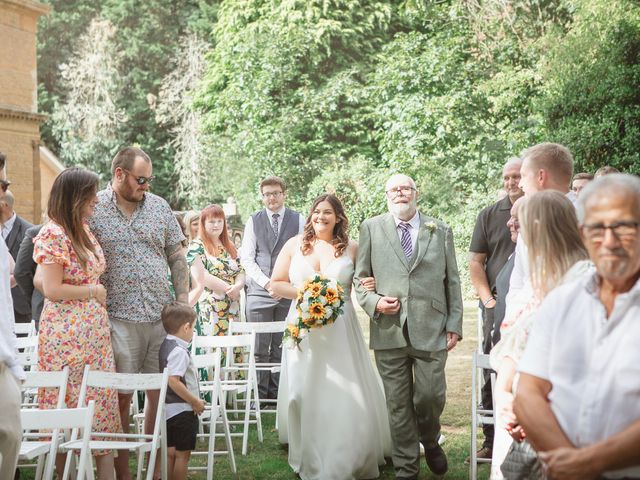 Martin Coveney and Ellen Jennings's Wedding in Northampton, Northamptonshire 15