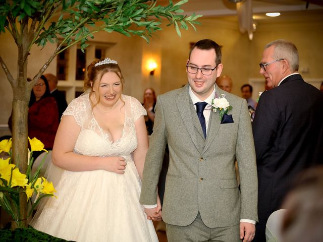 Leah and Oliver&apos;s Wedding in Pontefract, West Yorkshire 18