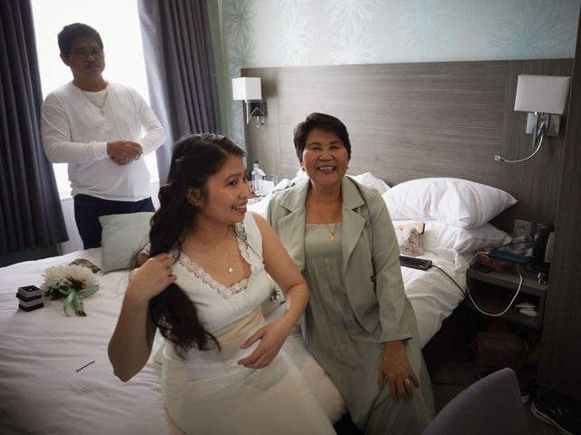 Mario and Aileen&apos;s Wedding in Bromley, Kent 10