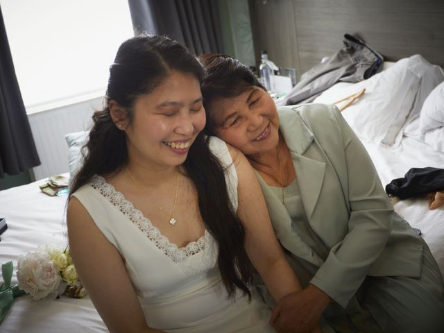 Mario and Aileen&apos;s Wedding in Bromley, Kent 19