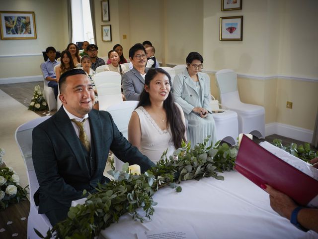 Mario and Aileen&apos;s Wedding in Bromley, Kent 51