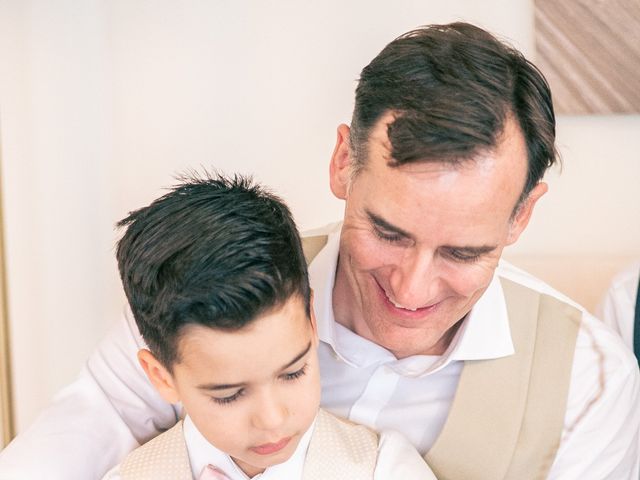 Trystan and Fiona's Wedding in Purton, Wiltshire 9