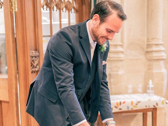 Trystan and Fiona's Wedding in Purton, Wiltshire 21