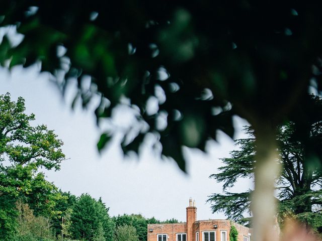 Craig and Jessica's Wedding in Newbury, Berkshire 3