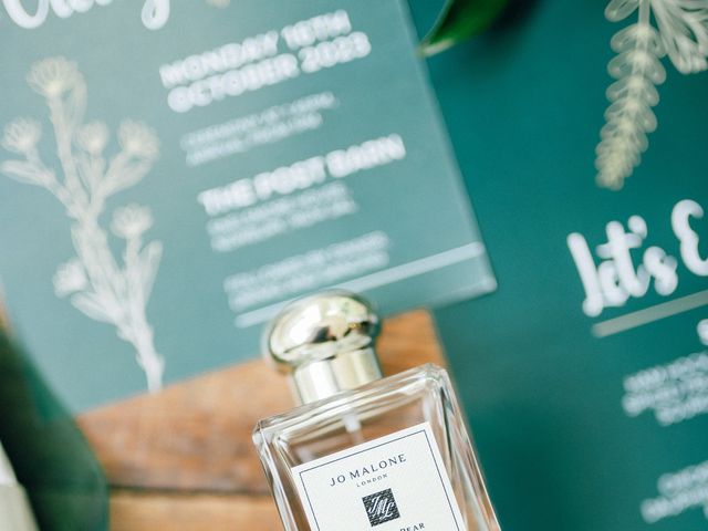 Craig and Jessica's Wedding in Newbury, Berkshire 8