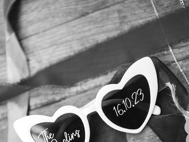 Craig and Jessica's Wedding in Newbury, Berkshire 10