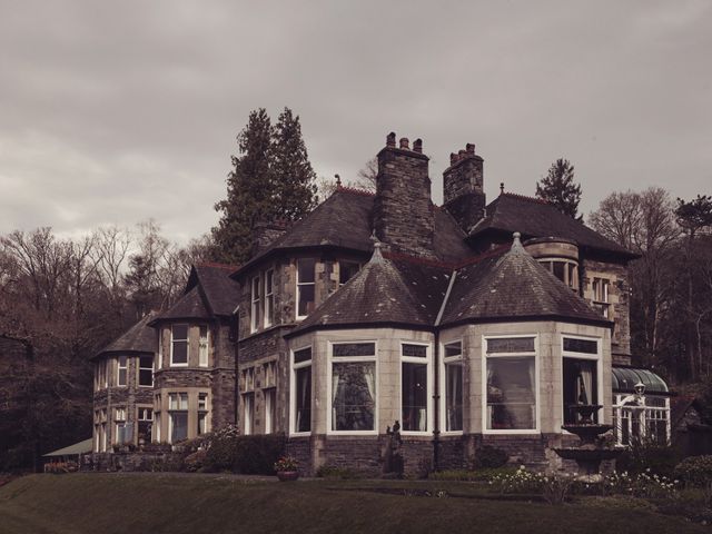 Lucinda  and Jay 's Wedding in Lake District , Cumbria 14