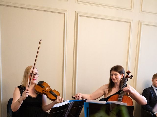 Mark and Victoria&apos;s Wedding in Marylebone, West Central London 6