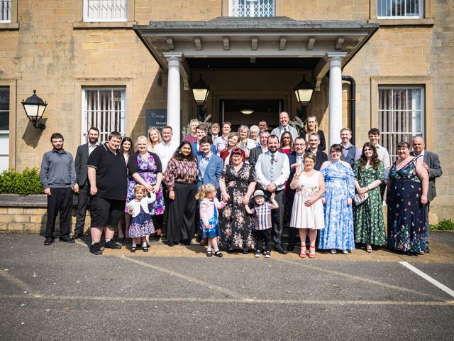 Tony and Netsy&apos;s Wedding in Mansfield, Nottinghamshire 19