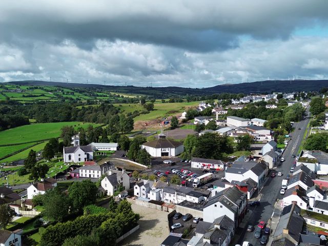 Jamie and Tylor&apos;s Wedding in Enniskillen, Co Fermanagh 4