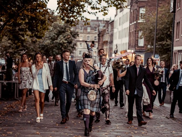 Ian and Rosemary&apos;s Wedding in Edinburgh, Lothian &amp; Borders 35