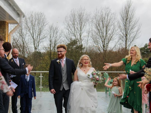 Josh and Rebecca&apos;s Wedding in Chipping Norton, Oxfordshire 13
