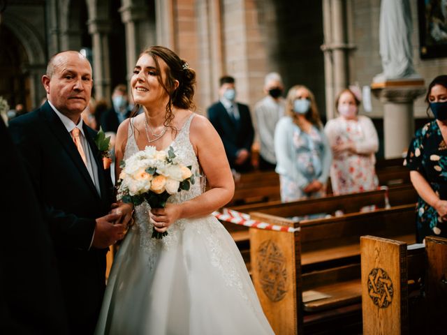 Aimee and Stephen&apos;s Wedding in Stoke-on-Trent, Staffordshire 2