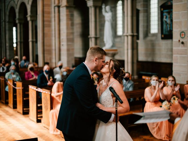 Aimee and Stephen&apos;s Wedding in Stoke-on-Trent, Staffordshire 3