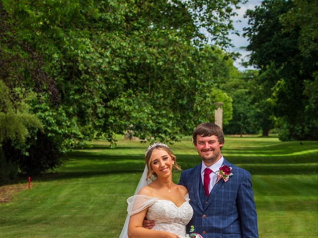 Jack and Gina&apos;s Wedding in Wellingborough, Northamptonshire 9