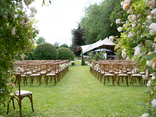 Pete and Kate&apos;s Wedding in Oxon, Oxfordshire 4