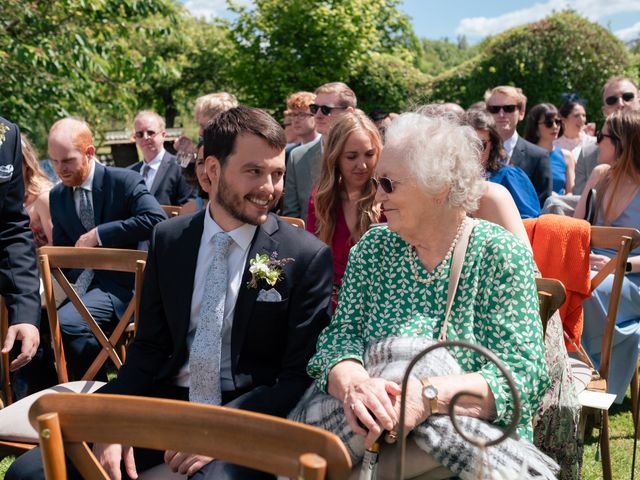 Pete and Kate&apos;s Wedding in Oxon, Oxfordshire 20