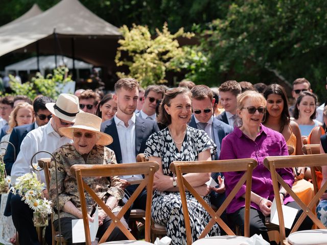 Pete and Kate&apos;s Wedding in Oxon, Oxfordshire 30