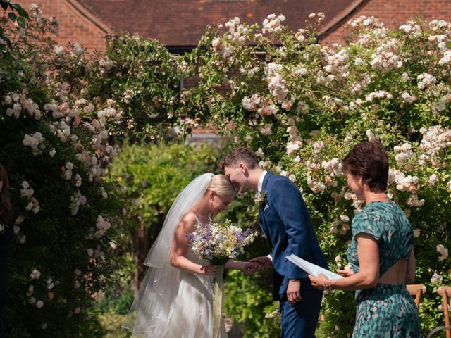 Pete and Kate&apos;s Wedding in Oxon, Oxfordshire 35