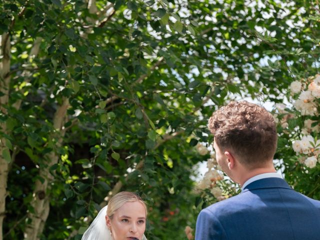 Pete and Kate&apos;s Wedding in Oxon, Oxfordshire 38