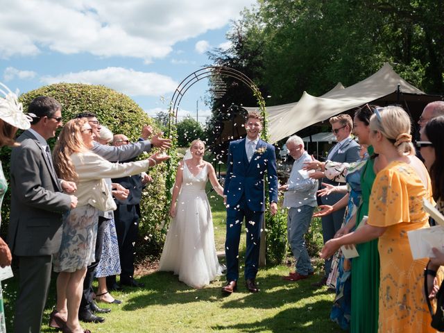 Pete and Kate&apos;s Wedding in Oxon, Oxfordshire 53