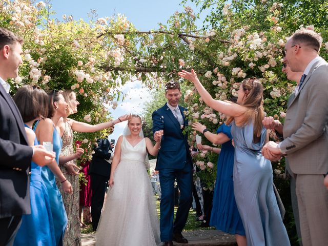 Pete and Kate&apos;s Wedding in Oxon, Oxfordshire 55