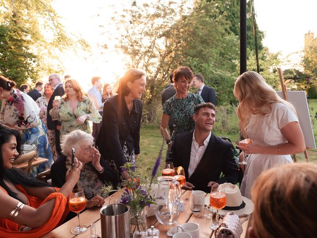 Pete and Kate&apos;s Wedding in Oxon, Oxfordshire 138