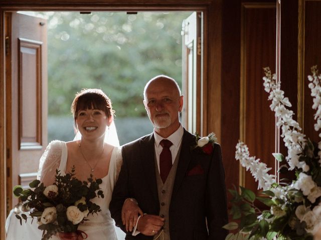 Melanie and Adam's Wedding in Princethorpe, Warwickshire 7