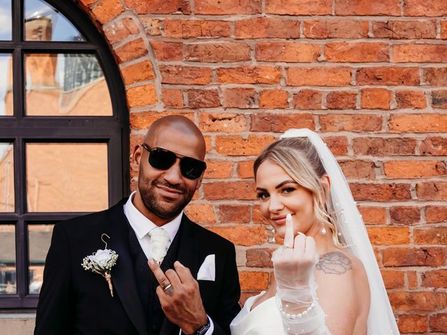 Rob and Emily's Wedding in Manchester, Greater Manchester 4