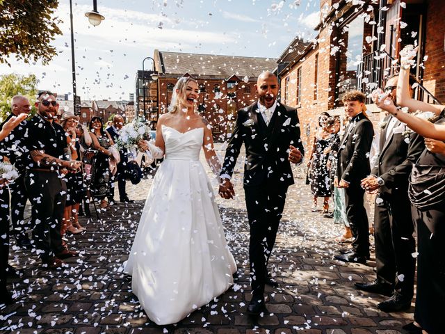 Rob and Emily's Wedding in Manchester, Greater Manchester 15