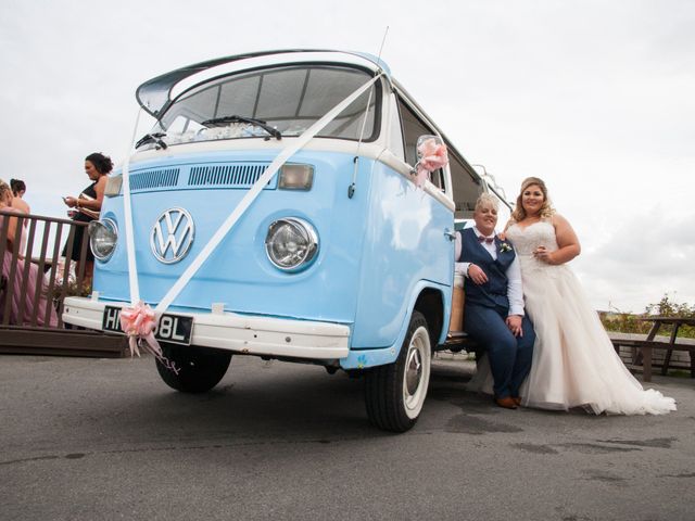 Karen and Michelle&apos;s Wedding in Saltburn-by-the-Sea, North Yorkshire 1