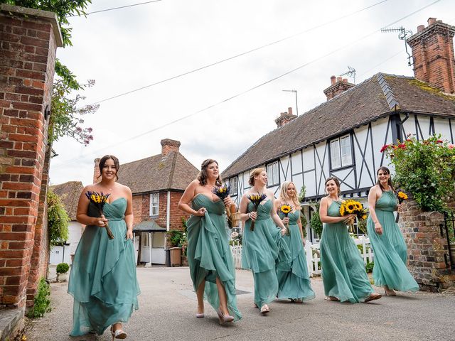 Daniel and Louise&apos;s Wedding in Chilham, Kent 14