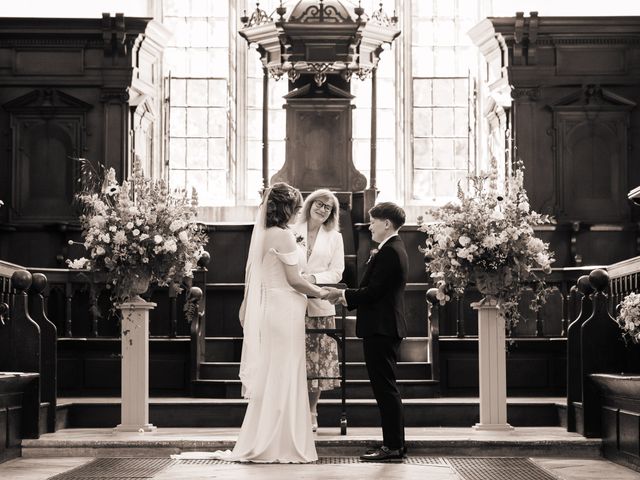 Emelia and Gen&apos;s Wedding in Oxford, Oxfordshire 10