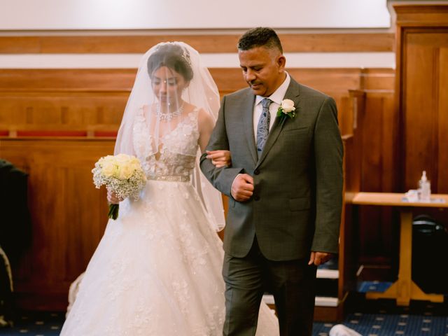 Alina and Mustafa&apos;s Wedding in Richmond, Surrey 14