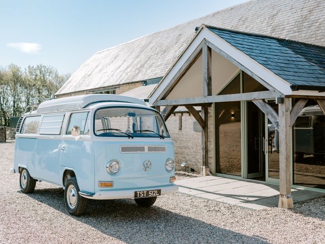 Grant and Hannah&apos;s Wedding in Aynho, Oxfordshire 6