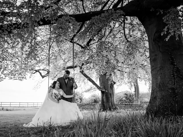 Grant and Hannah&apos;s Wedding in Aynho, Oxfordshire 62