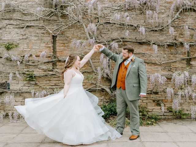 Grant and Hannah&apos;s Wedding in Aynho, Oxfordshire 68