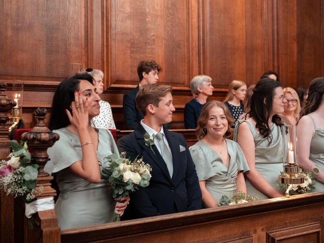 Charles and Charlotte&apos;s Wedding in Oxford, Oxfordshire 32