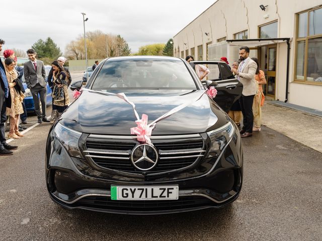 Parveen and Ricky&apos;s Wedding in Bedford, Bedfordshire 24