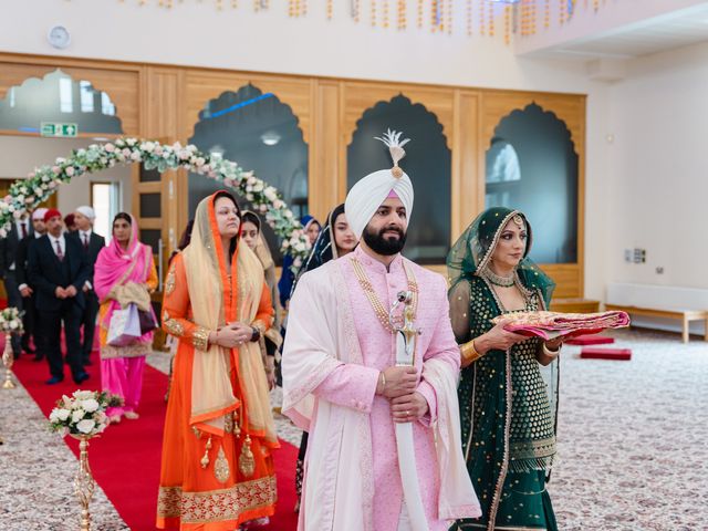 Parveen and Ricky&apos;s Wedding in Bedford, Bedfordshire 34