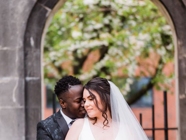 Shemaiah and Anaïs&apos;s Wedding in Birmingham, West Midlands 25